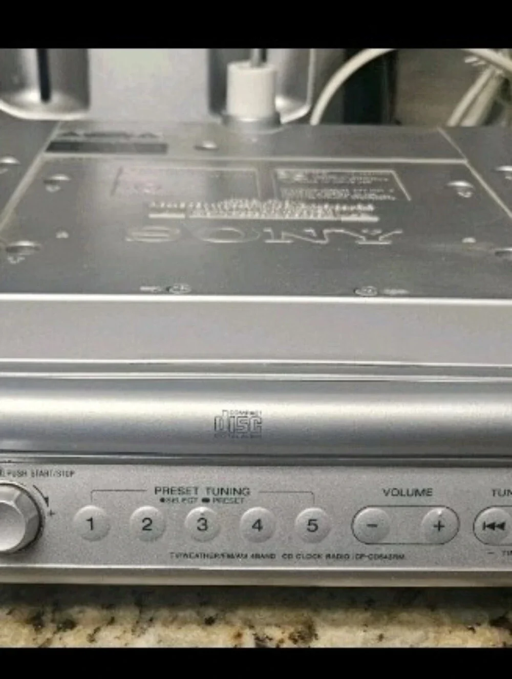 Sony Compact CD Clock Radio ICF-CD543RM Mega Bass Works Great